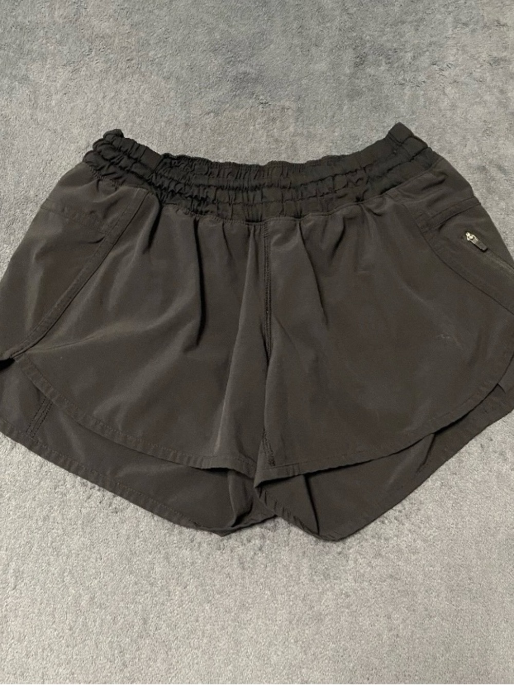 Lululemon Tracker Shorts II 4-way Stretch Womens 8 Black Brief Lined Running